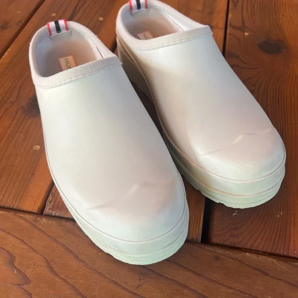 Hunter White Slip-On Rain Clog - Picture 2 of 6